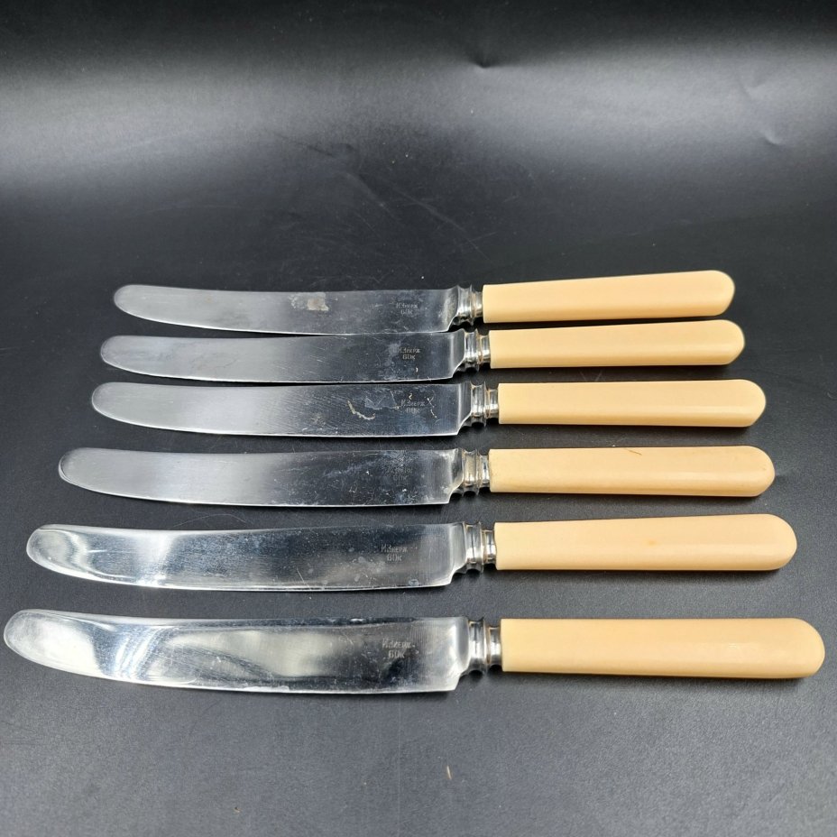 Набор из шести ножей в оригинальной коробке, пластик, сталь, картон, СССР, 1970-1990 гг.