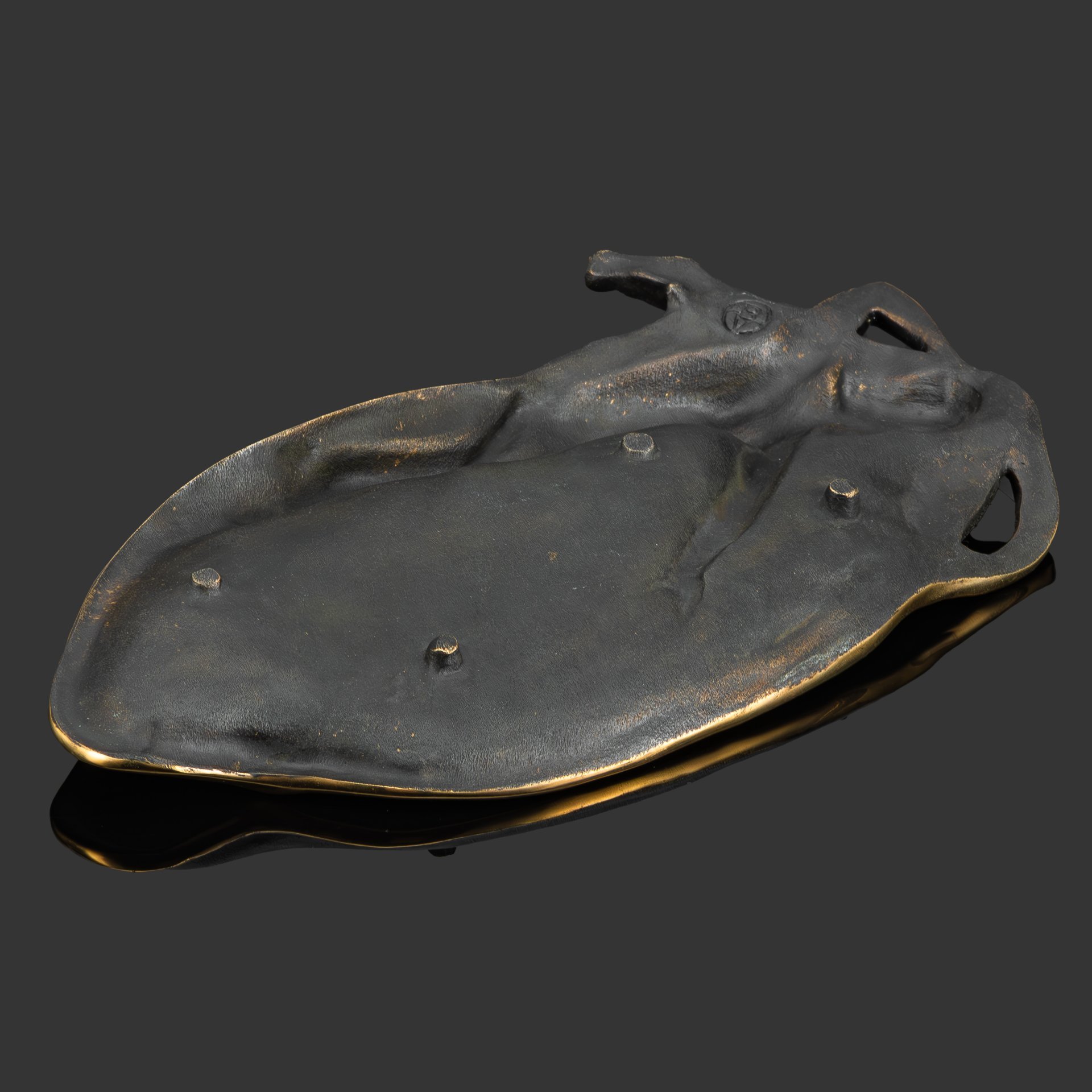 Пепельница  "Спящая девушка"