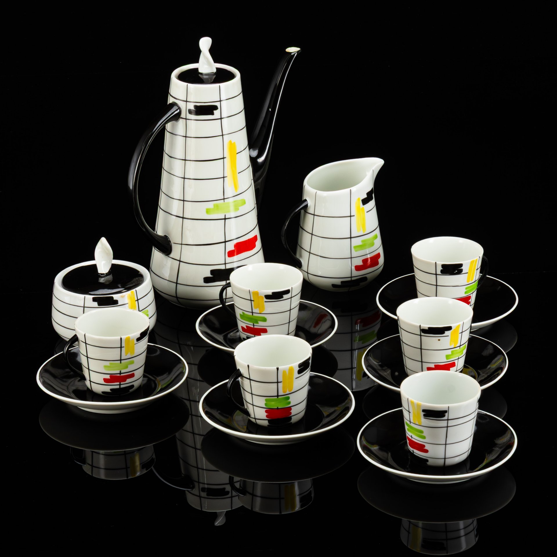 Сервиз кофейный с геометрическим декором на 6 персон (15 предметов), автор Данута Душняк