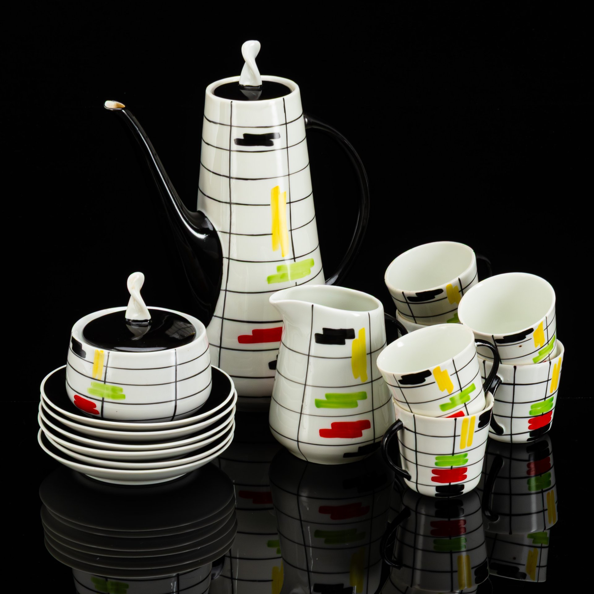 Сервиз кофейный с геометрическим декором на 6 персон (15 предметов), автор Данута Душняк