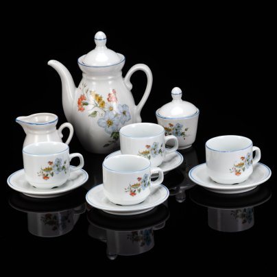 Сервиз чайный (детский) на 4 персоны с цветочным декором в коробке (11 предметов), фарфор, деколь, картон, Colditz (Кольдиц), ГДР, 1970-1990 гг.