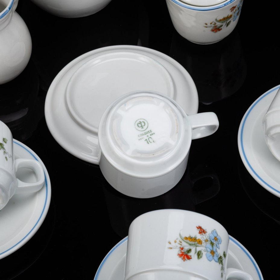 Сервиз чайный (детский) на 4 персоны с цветочным декором в коробке (11 предметов), фарфор, деколь, картон, Colditz (Кольдиц), ГДР, 1970-1990 гг.