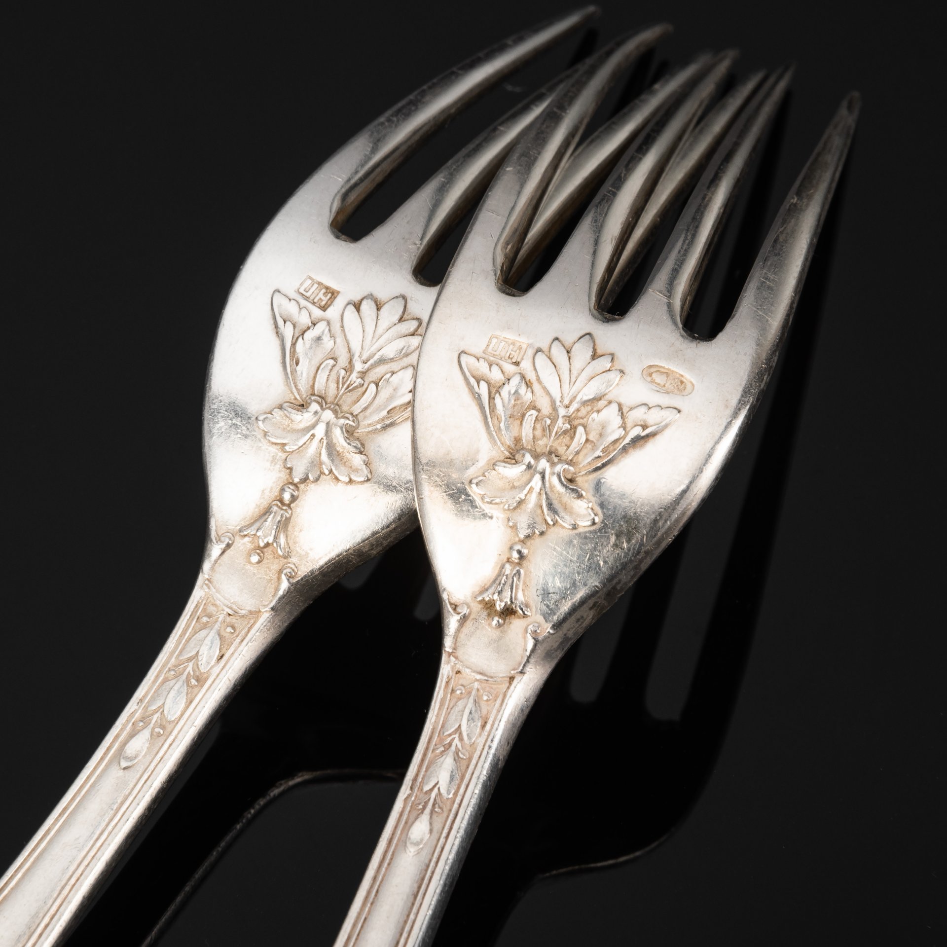 Набор на две персоны: ножи и вилки, мастерская Н.П. Павлова, Мануфактура Ф.М. Варыпаева (с. Павлово)