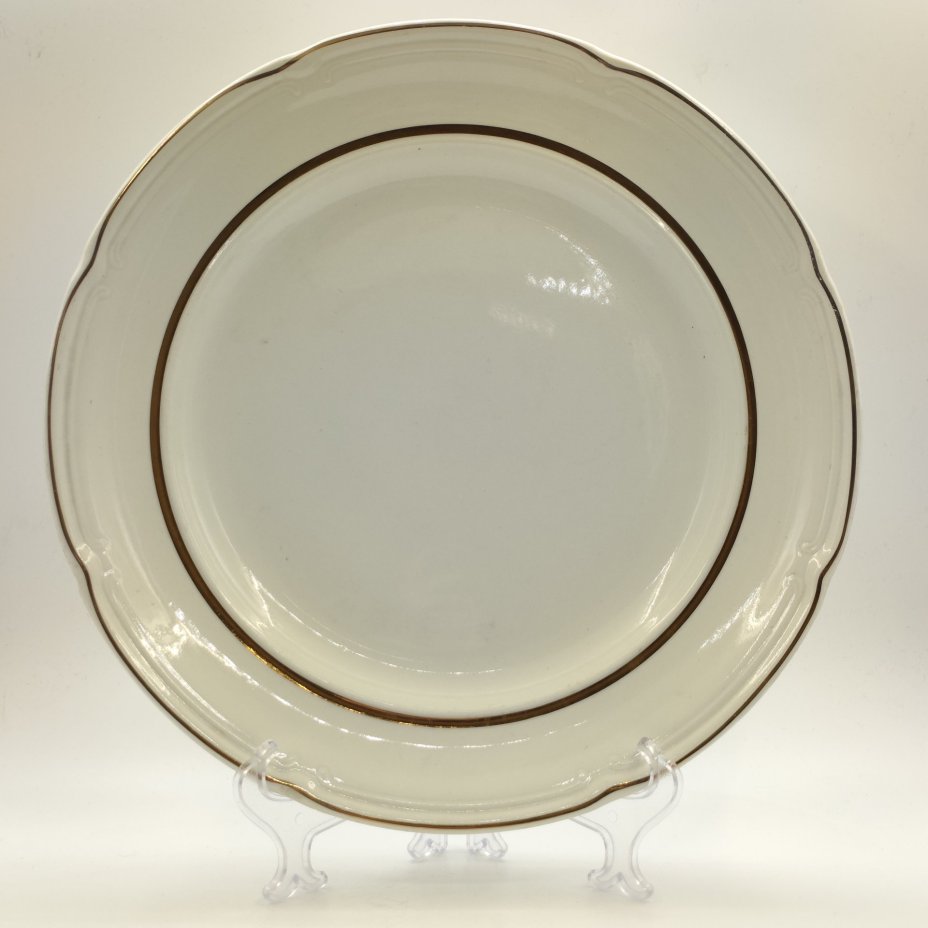 Большое сервировочное блюдо круглой формы