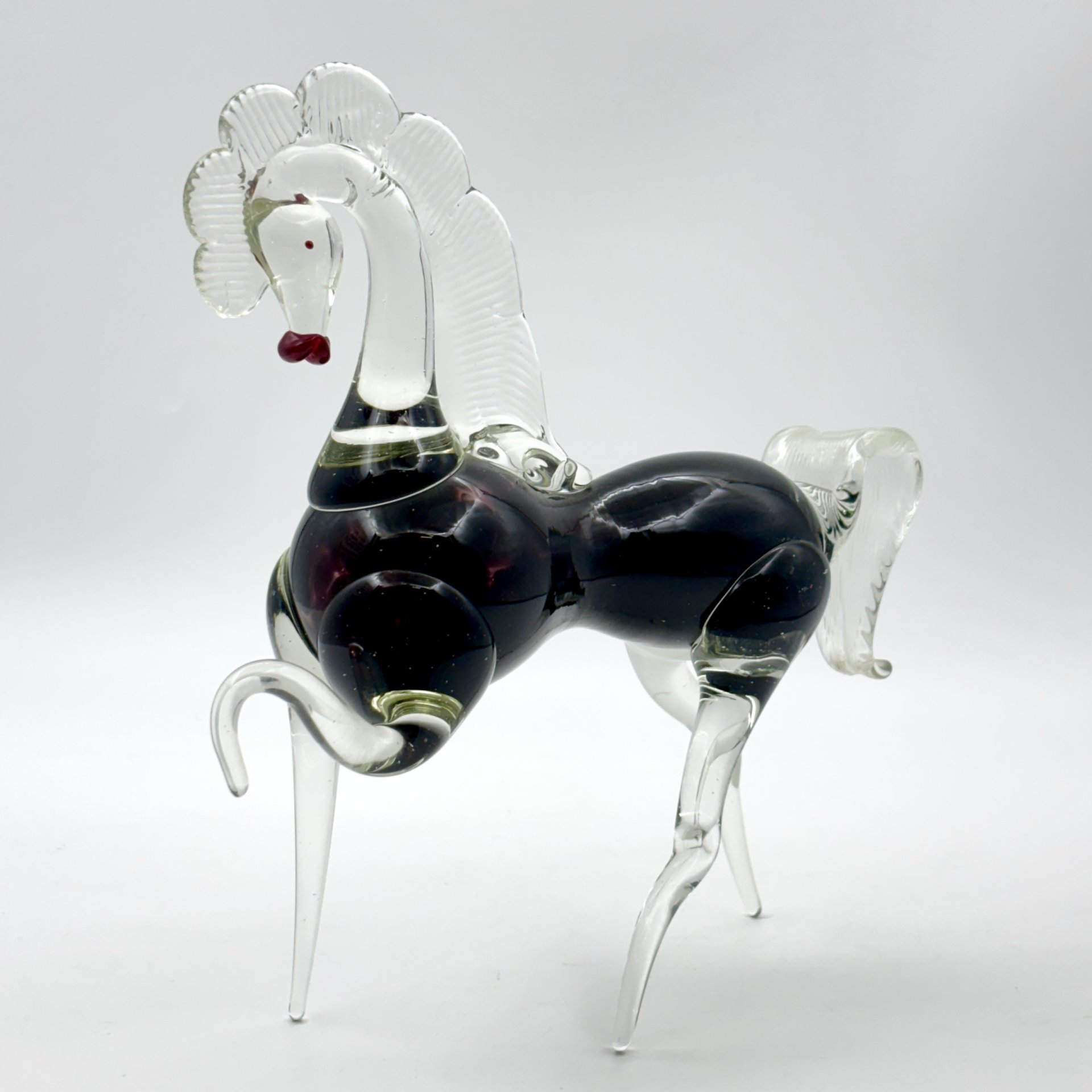 Статуэтка "Конь" ("Сивка-Бурка"), автор Муратов Владимир Сергеевич, хрусталь, гутная техника, Гусевской хрустальный завод (Гусь-Хрустальный), СССР, 1960-1980 гг.
