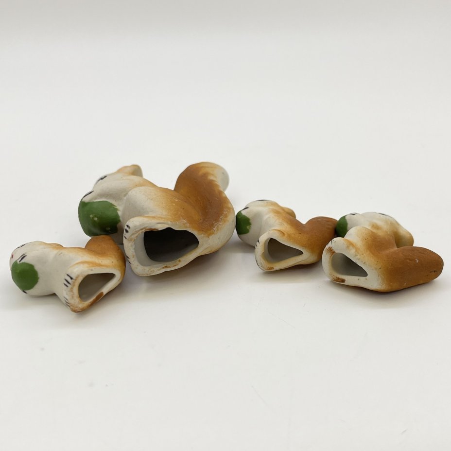 Набор статуэток "Белочка с бельчатами" из серии "Звери наших лесов" (4 шт.), бисквит, роспись, Турыгинский фарфоровый завод артели «Художественная керамика» (Гжель), СССР, 1950-1960 гг.