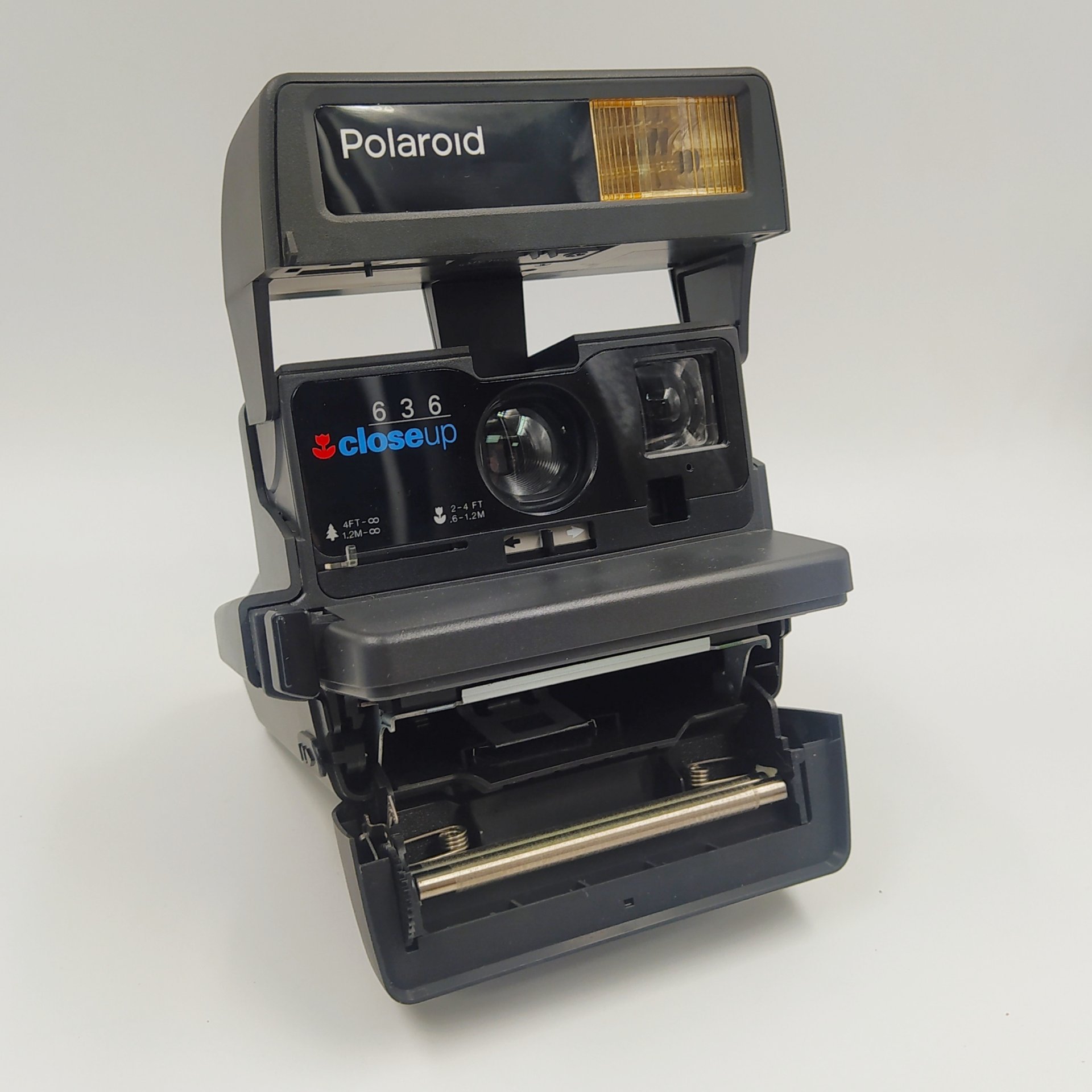 Фотоаппарат мгновенной печати "Polaroid 636 Close Up" в оригинальной коробке, Polaroid