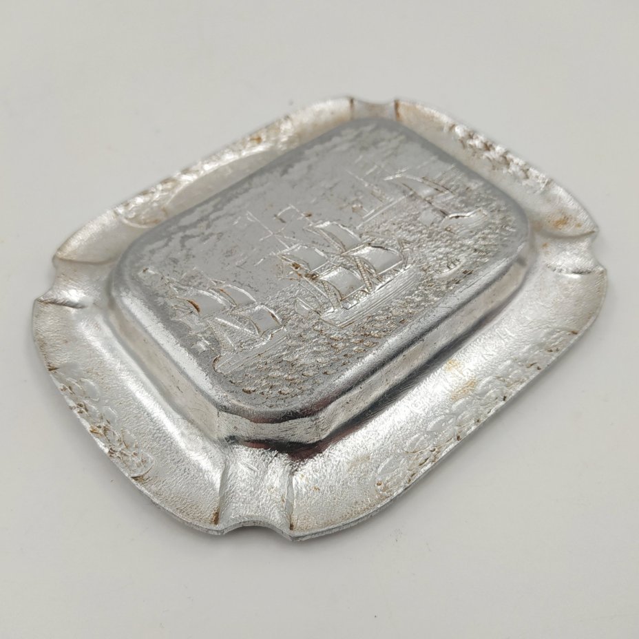 Пепельница "250 лет Ленинграду", металл, СССР, 1953-1957 гг.