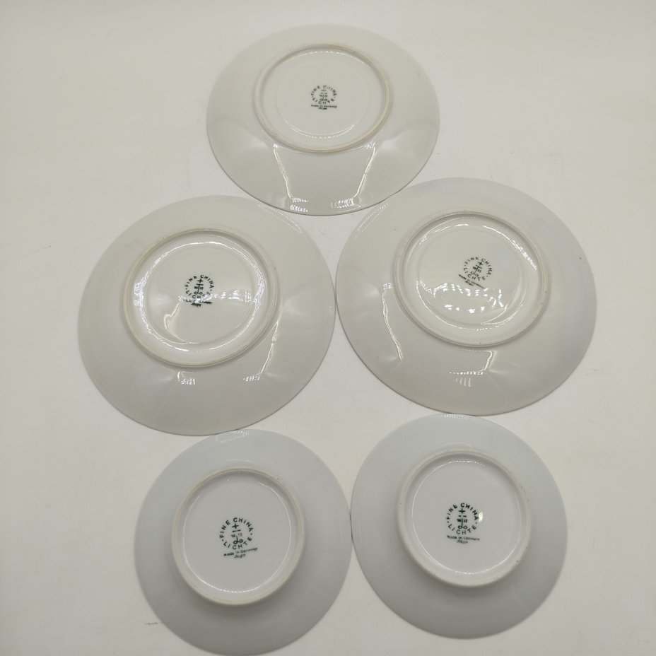 Набор из трех блюдец и двух розеток, фарфор, крытье, золочение, Lichte Porzellan (Лихте), ГДР, 1966-1985 гг.