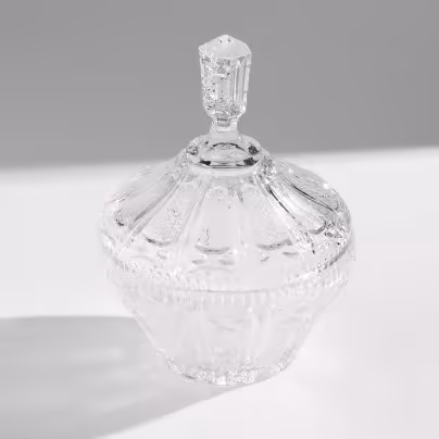 Ваза-конфетница с крышкой (бисквитница), украшенная рельефным декором