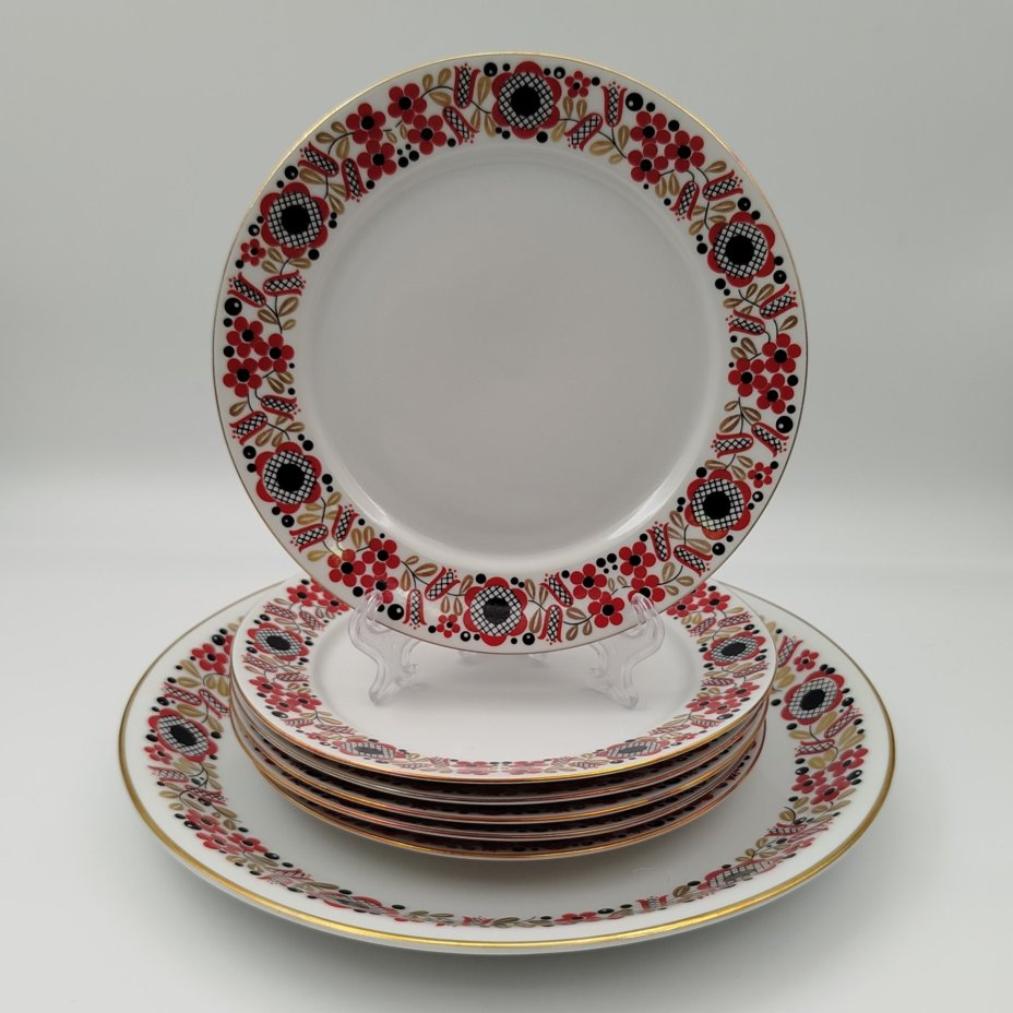 Набор из 6-ти десертных тарелок и блюда, украшенных цветочным декором, фарфор, деколь, золочение, Freiberger Porzellan, ГДР, 1970-1990 гг.