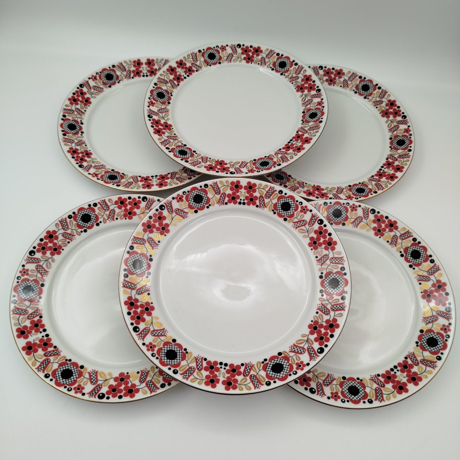 Набор из 6-ти десертных тарелок и блюда, украшенных цветочным декором, фарфор, деколь, золочение, Freiberger Porzellan, ГДР, 1970-1990 гг.