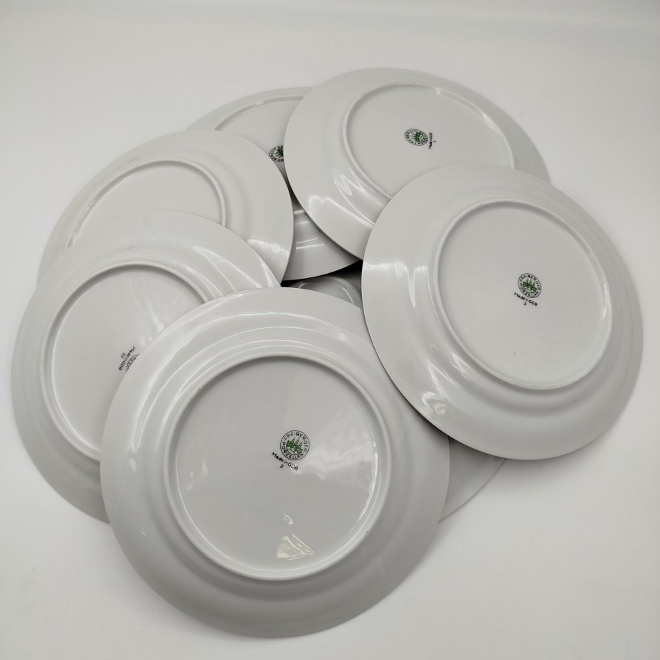 Набор из 6-ти десертных тарелок и блюда, украшенных цветочным декором, фарфор, деколь, золочение, Freiberger Porzellan, ГДР, 1970-1990 гг.