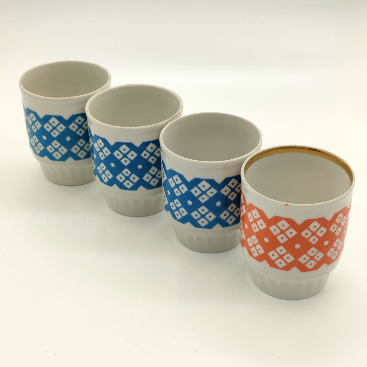 Набор из 4-х стаканов с геометрическим декором (в подборе), фарфор, деколь, золочение, Дулевский фарфоровый завод (Дулёво), СССР, 1987-1990 гг.