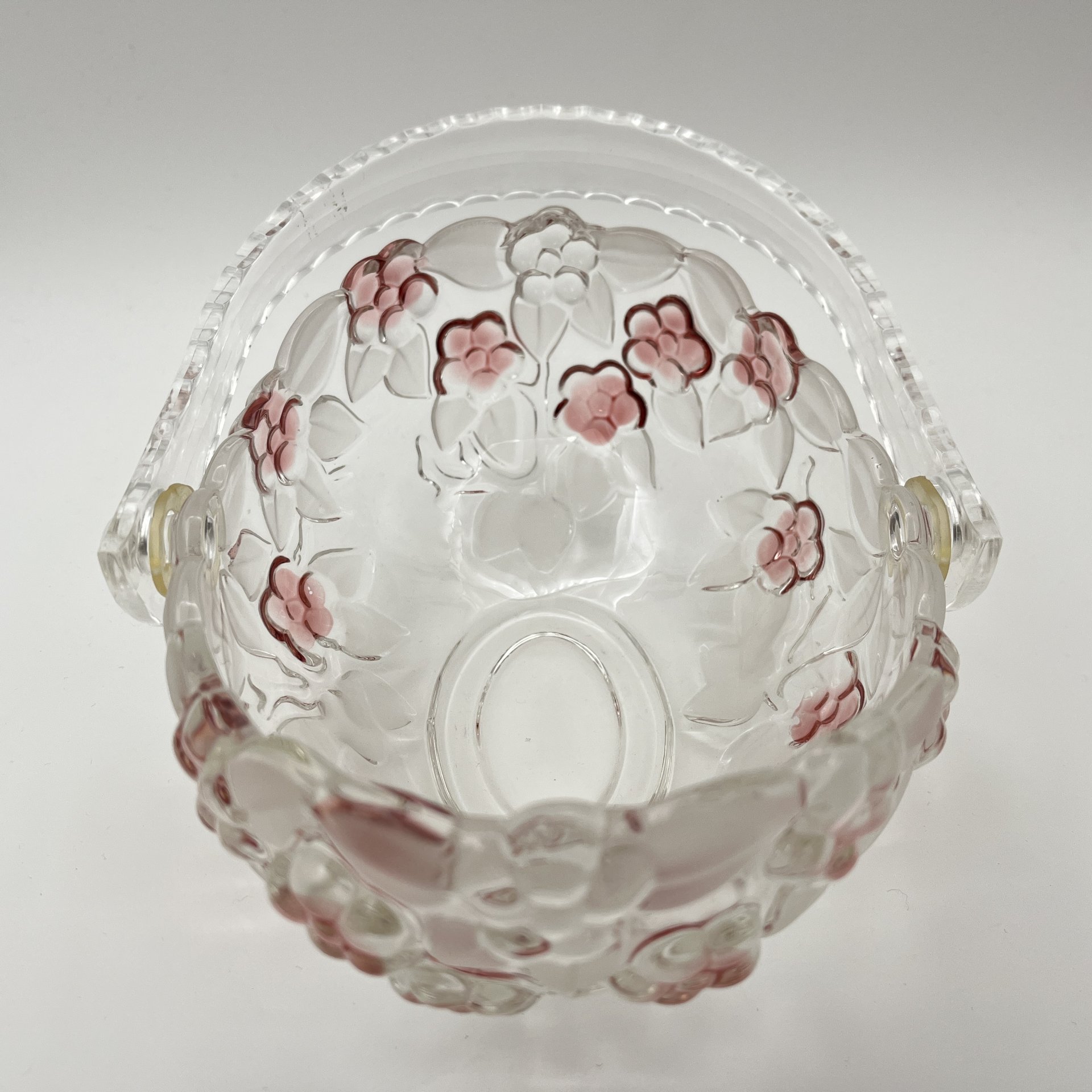 Конфетница в виде корзинки с цветочным рельефным декором, стекло, матирование, Walther Glas, Германия, 1990-2010 гг.