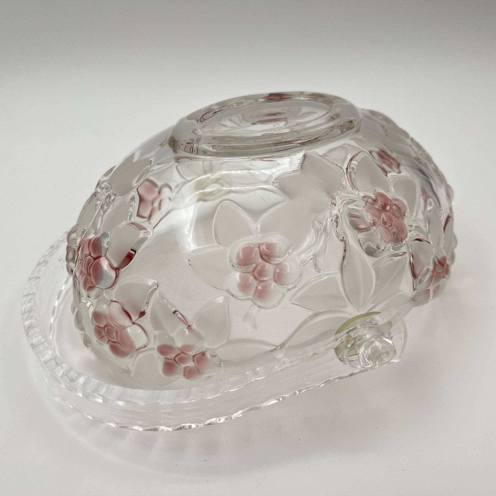 Конфетница в виде корзинки с цветочным рельефным декором, стекло, матирование, Walther Glas, Германия, 1990-2010 гг.