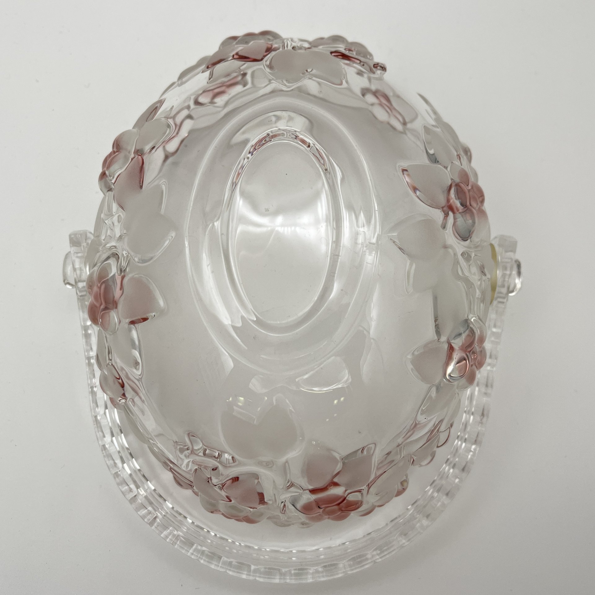 Конфетница в виде корзинки с цветочным рельефным декором, стекло, матирование, Walther Glas, Германия, 1990-2010 гг.