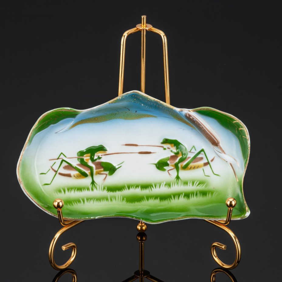 Пепельница "Война лягушек"