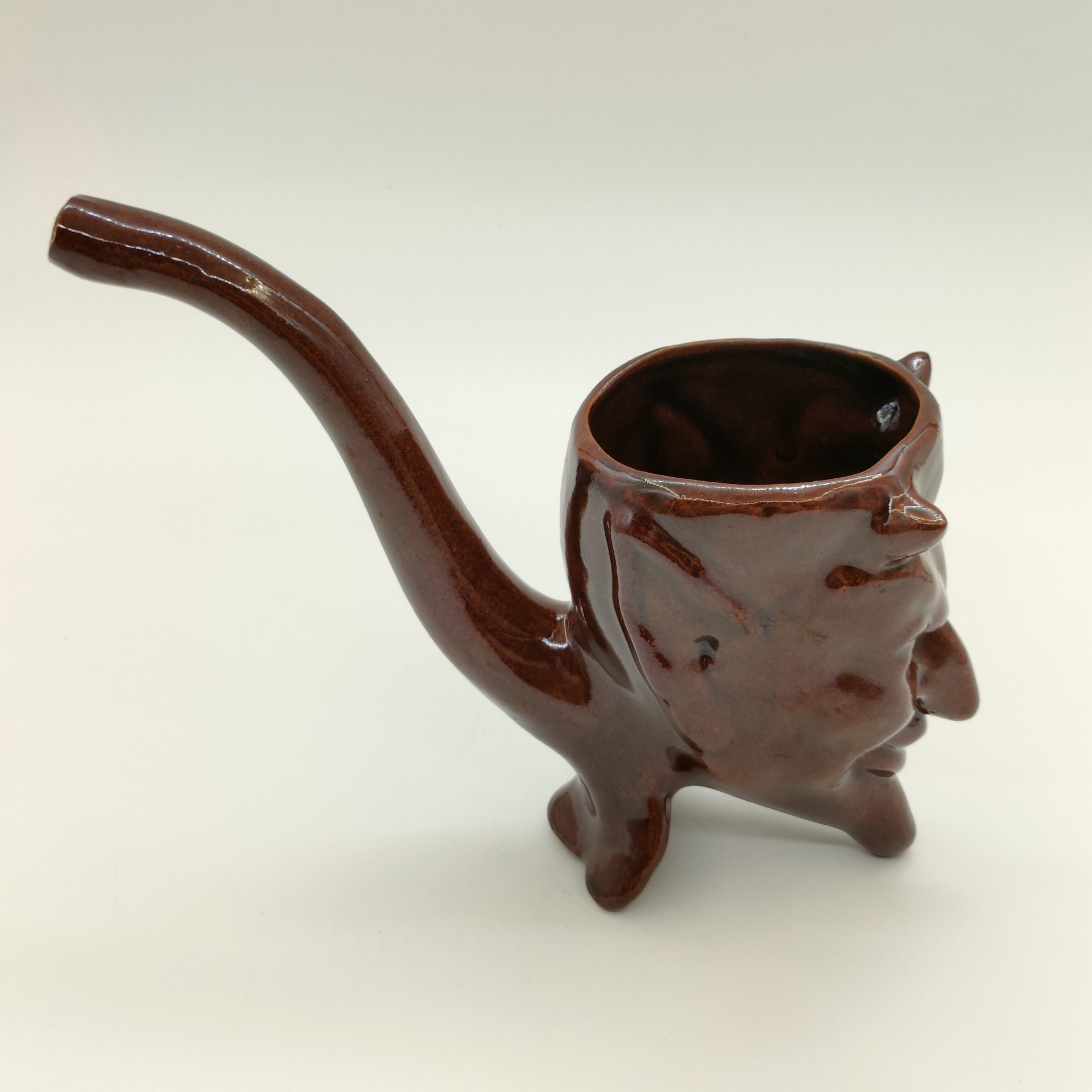 Кружка-поильник "Мефистофель", керамика, цветные поливы, СССР, 1970-1990 гг.