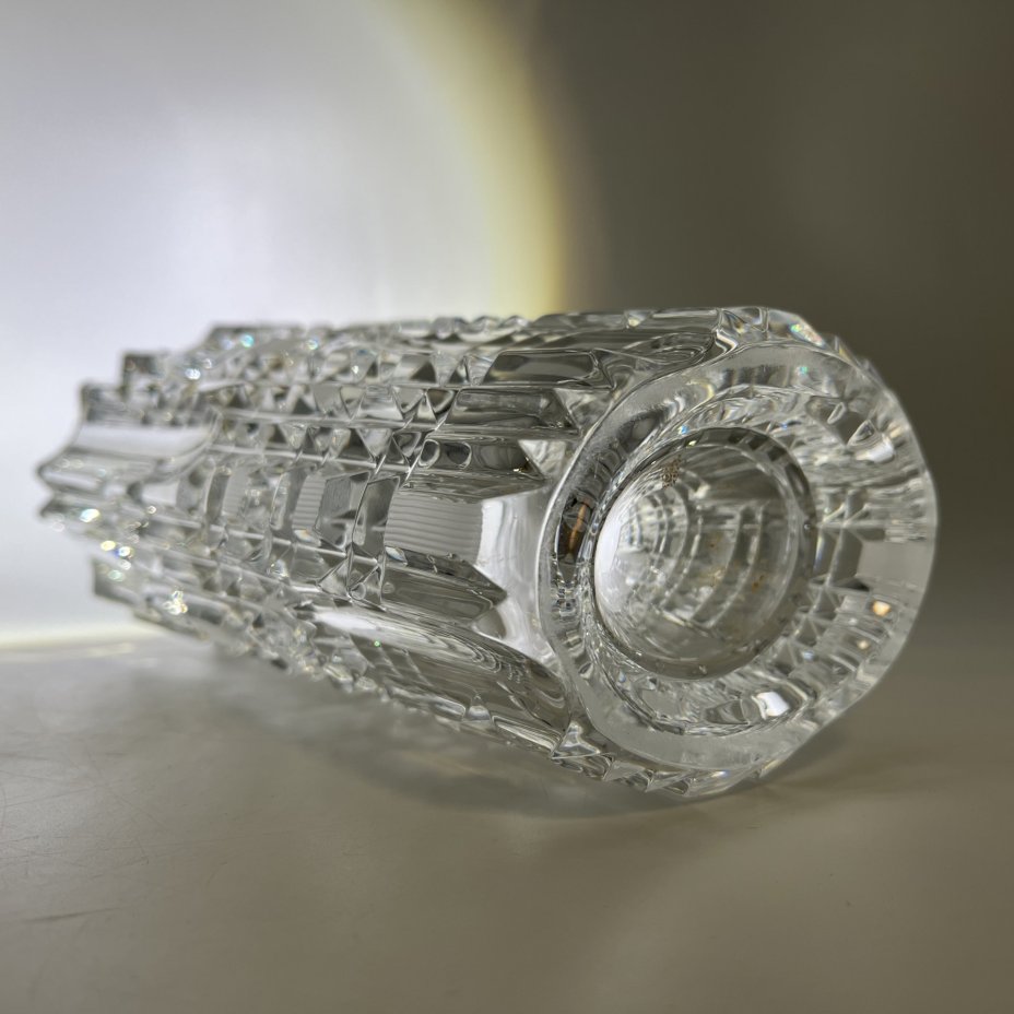 Ваза для цветов "Праздник" (малая), автор А.М. Остроумов, хрусталь, прессование, алмазная грань, Ленинградский завод художественного стекла (ЛЗХС), СССР, 1970-1980 гг.