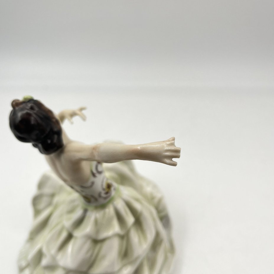 Статуэтка "Танцовщица", фарфор, роспись, Unterweissbach Werkstätten (Унтервайсбах), Германия, 1940-1958 гг.