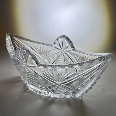 Салатник-ладья с геометрическим декором, хрусталь, пресс, СССР, 1970-1990 гг.