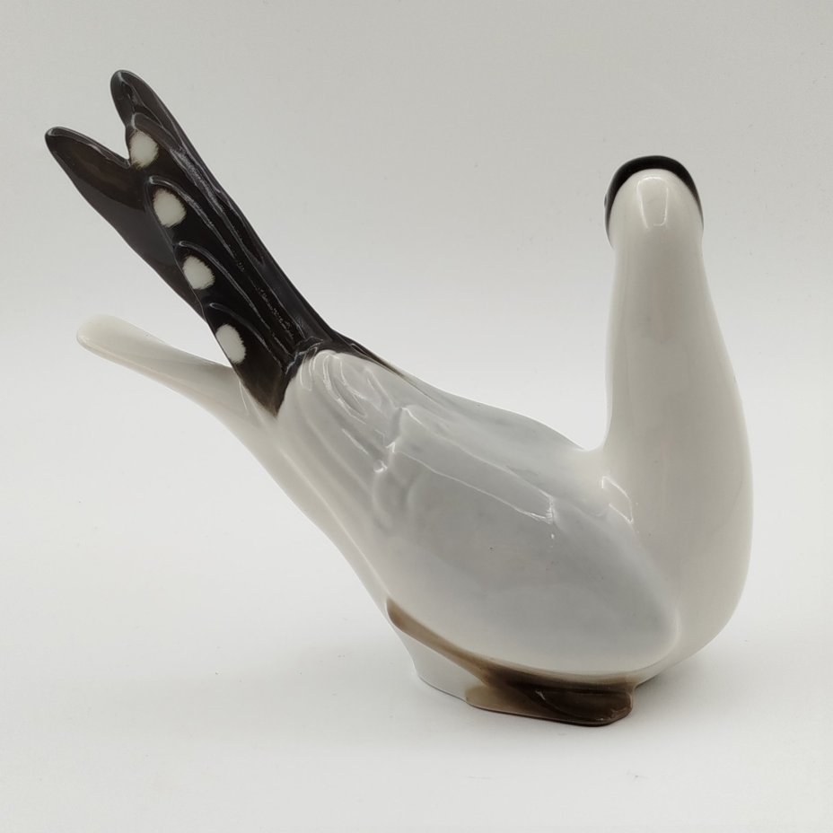 Статуэтка "Чайка", скульптор П.П. Веселов