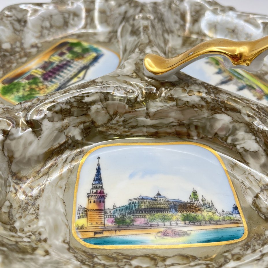Менажница трехсекционная "Виды Москвы", фарфор, крытье, деколь с прорисовкой, золочение, Graf Von Henneberg Porzellan, 1777 Jlmenau, ГДР, 1950-1970 гг.