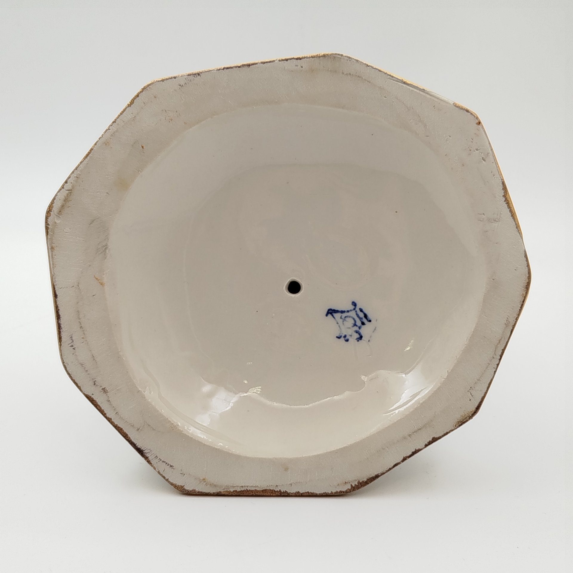 Статуэтка "Малахитовая шкатулка" ("Танюшка и тятино подаренье"), скульптор О.М. Богданова