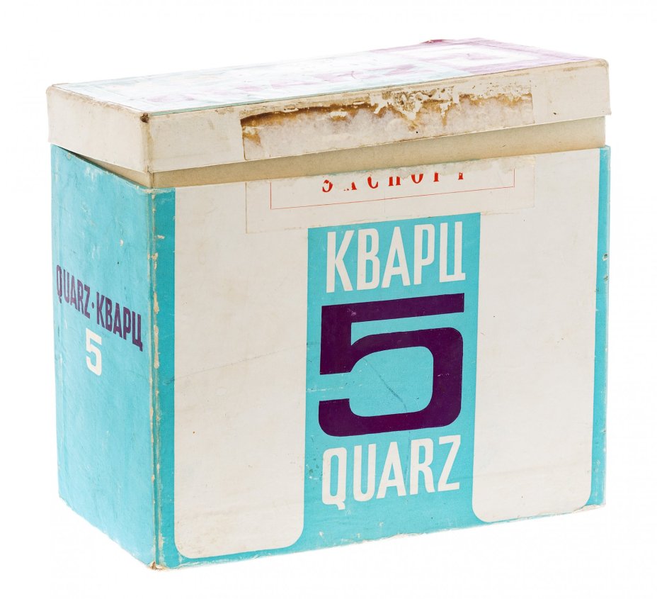 Кинокамера "Кварц-5" в оригинальной коробке и кофре, металл, пластик, Красногорский механический завод (КМЗ), СССР, 1978 г., Красногорский механический завод (КМЗ)
