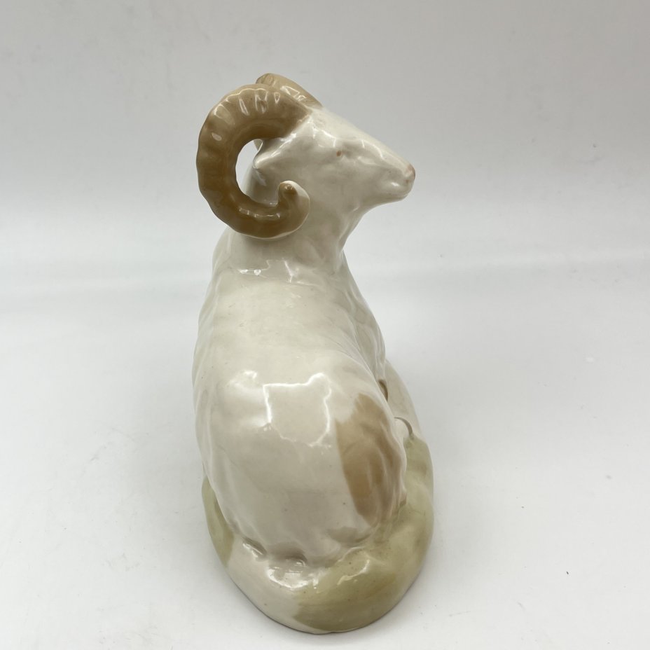 Статуэтка "Баран", фарфор, роспись, Городницкий фарфоровый завод, СССР, 1960-1980 гг.