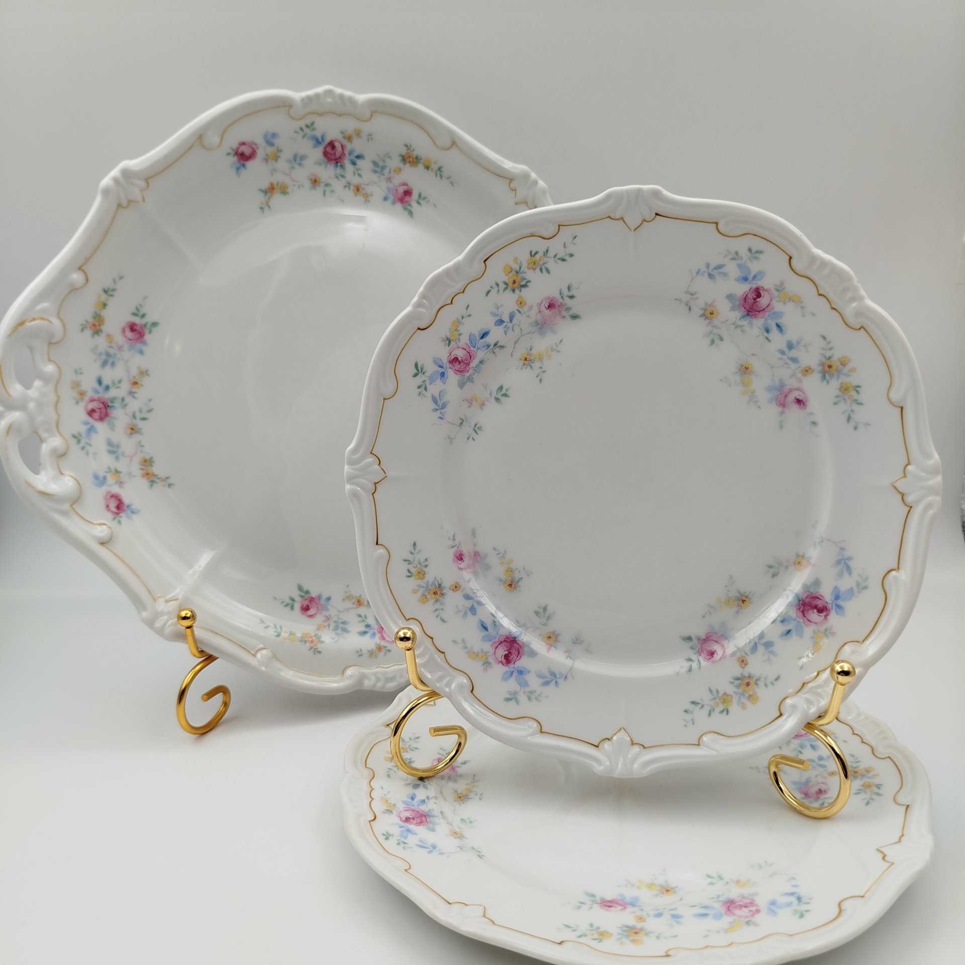 Набор для сервировки стола (Блюдо с ручками и 2 закусочные тарелки), фарфор, деколь, Weimar Porzellan (Веймарский фарфор), Германия, 1924-1948 гг.