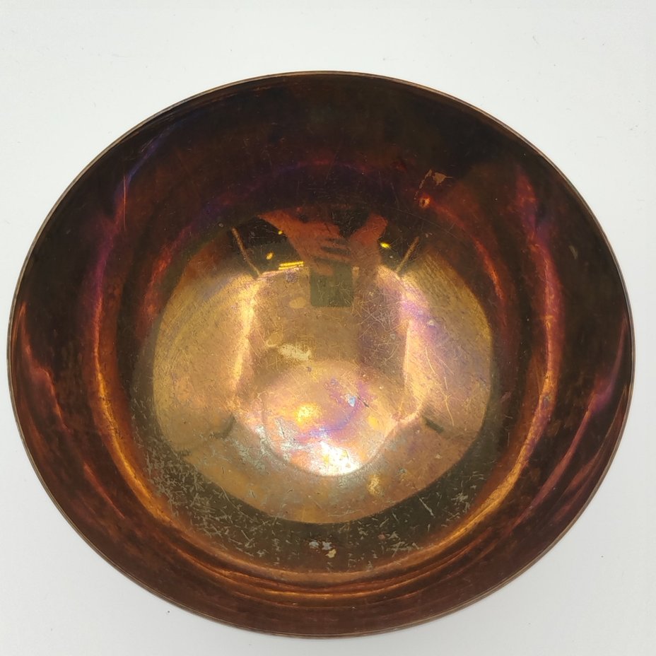 Ваза (конфетница), украшенная растительным орнаментом