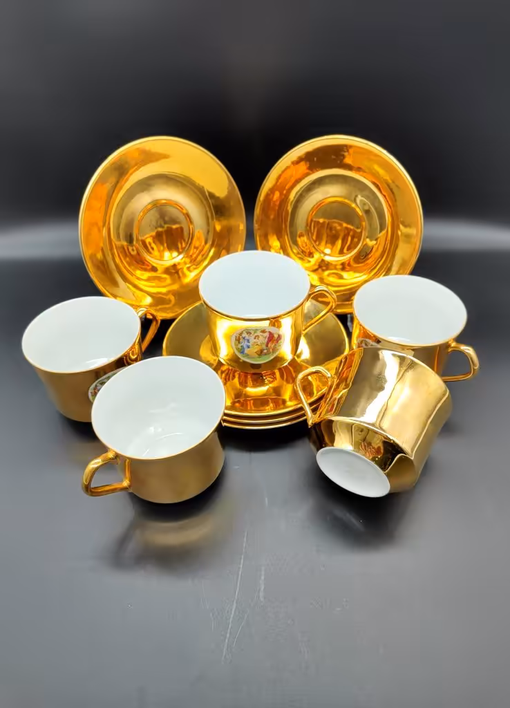 Набор из 5 чайных пар украшенных галантными сценами, Epiag Lofida Porcelain