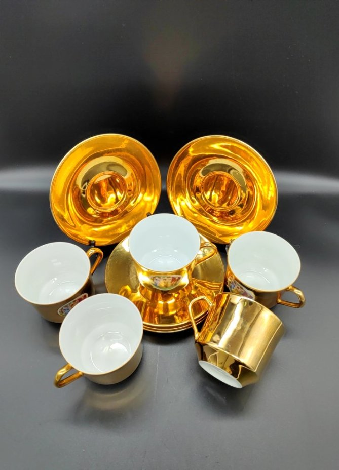 Набор из 5 чайных пар украшенных галантными сценами, Epiag Lofida Porcelain