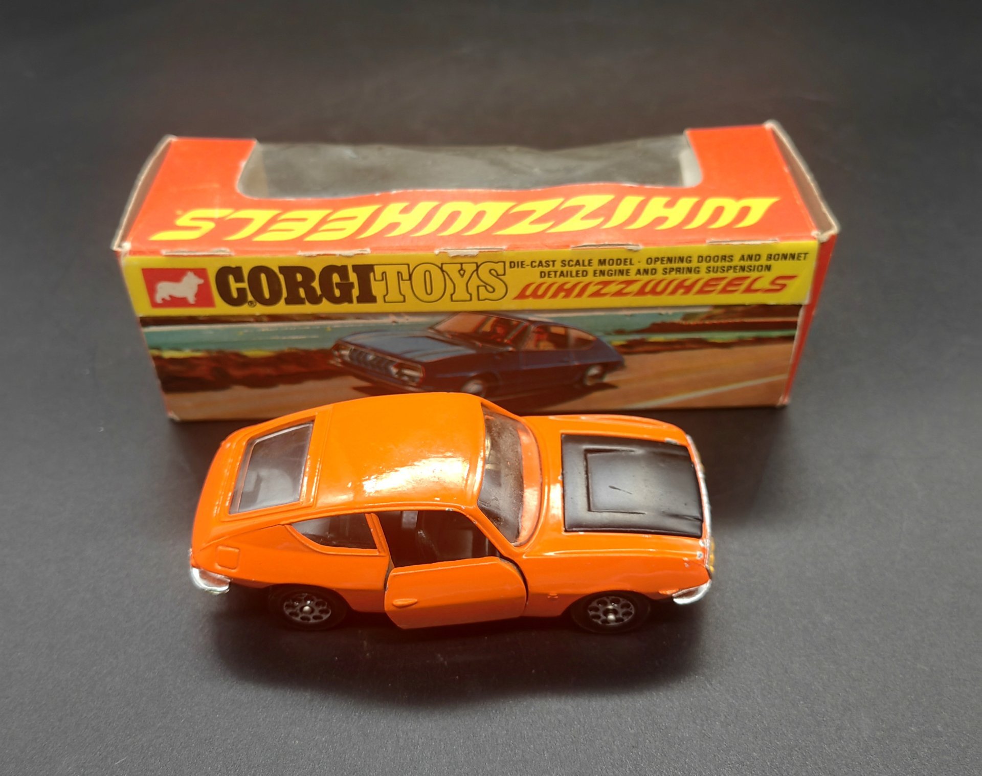 Модель автомобиля  Lancia fulvia sport zagato в оригинальной коробке (масштаб 1:43), из серии Corgi toys 372 , The Mettoy Company Ltd