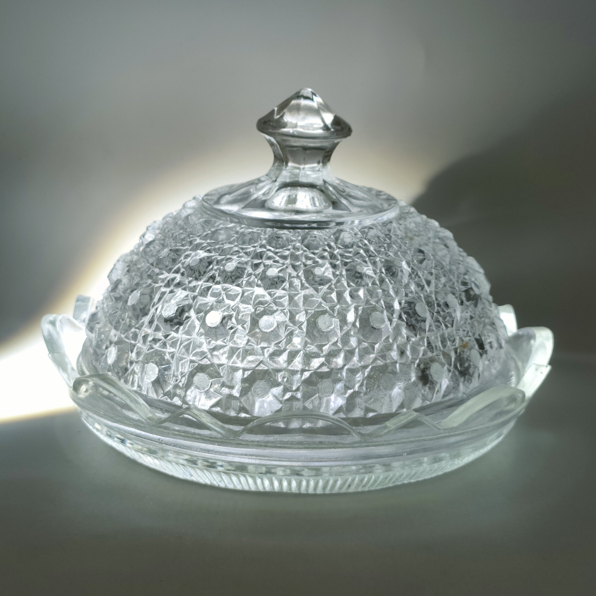 Масленка "Шапка Мономаха", стекло, пресс, СССР, 1970-1990 гг.