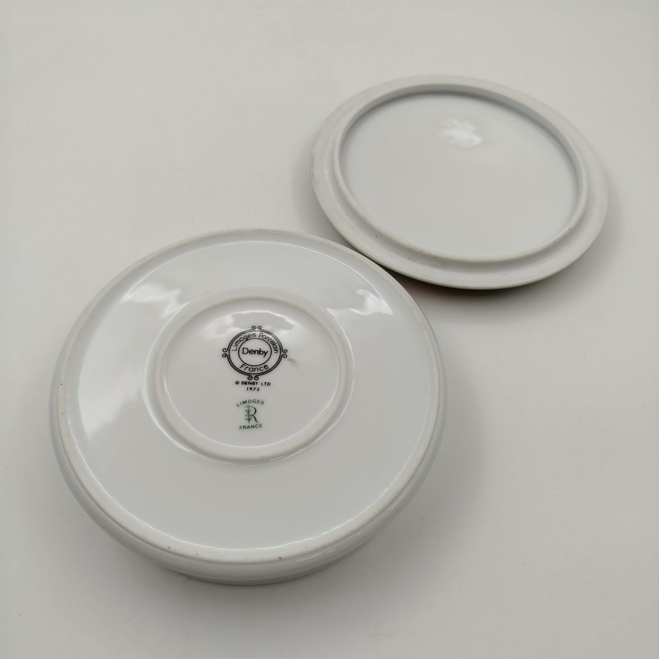 Шкатулка с цветочным декором Denby Limoges Porcelain, фарфор, деколь, Франция, 1973 г.
