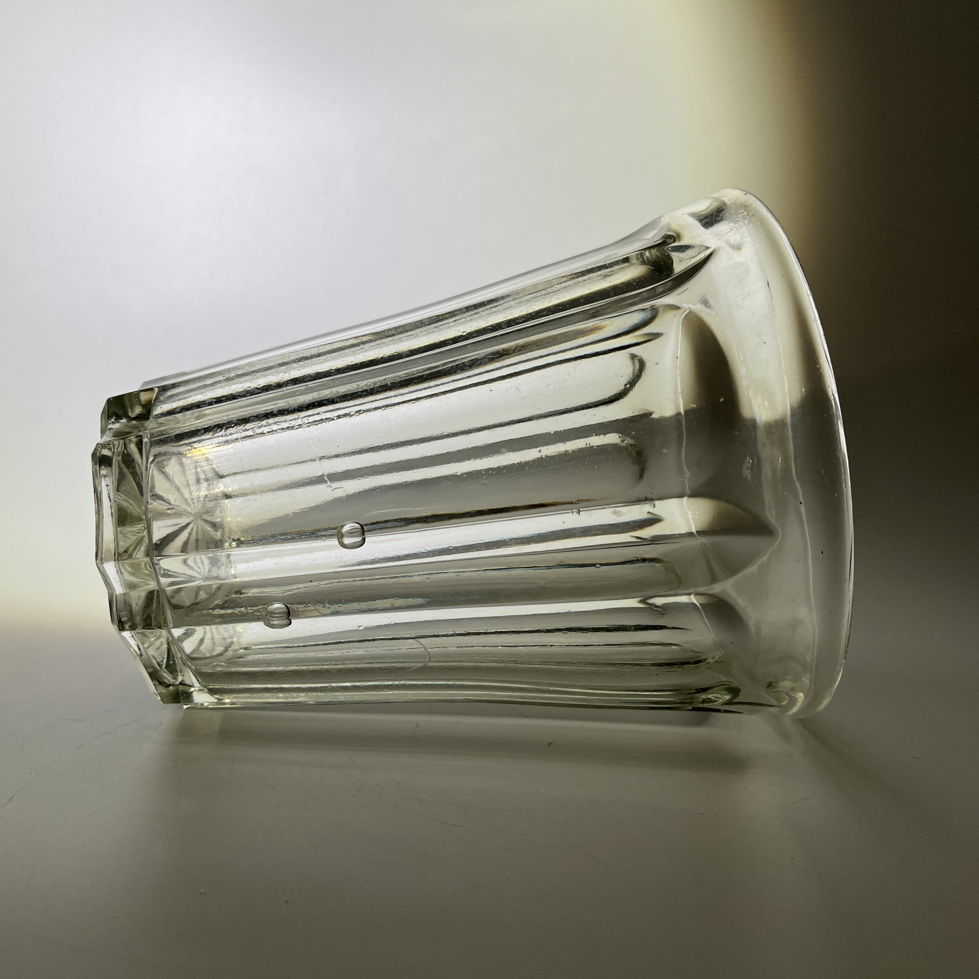 Ваза-стакан (большой), стекло, Завод «Красный Гигант», СССР, 1950-1960 гг.