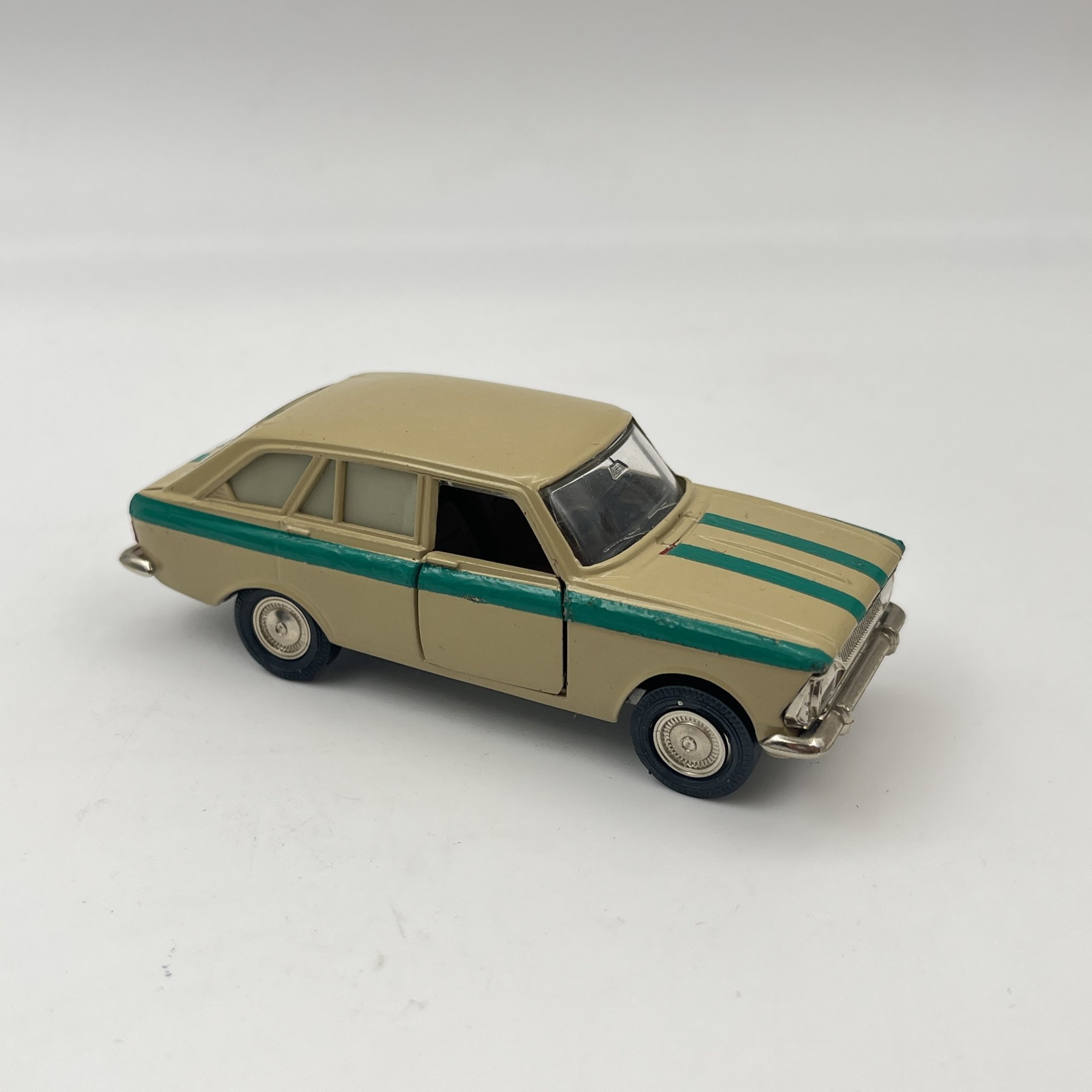 Модель автомобиля "ИЖ-1500 Комби", металл, пластик, СССР, 1980-1990 гг.