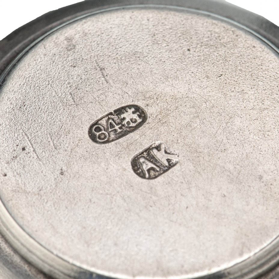 Солонка с цветочным декором, серебро 84 пр., гравировка, мастер Антип Кузьмичев, г. Москва, Российская Империя, 1880-1890 гг.