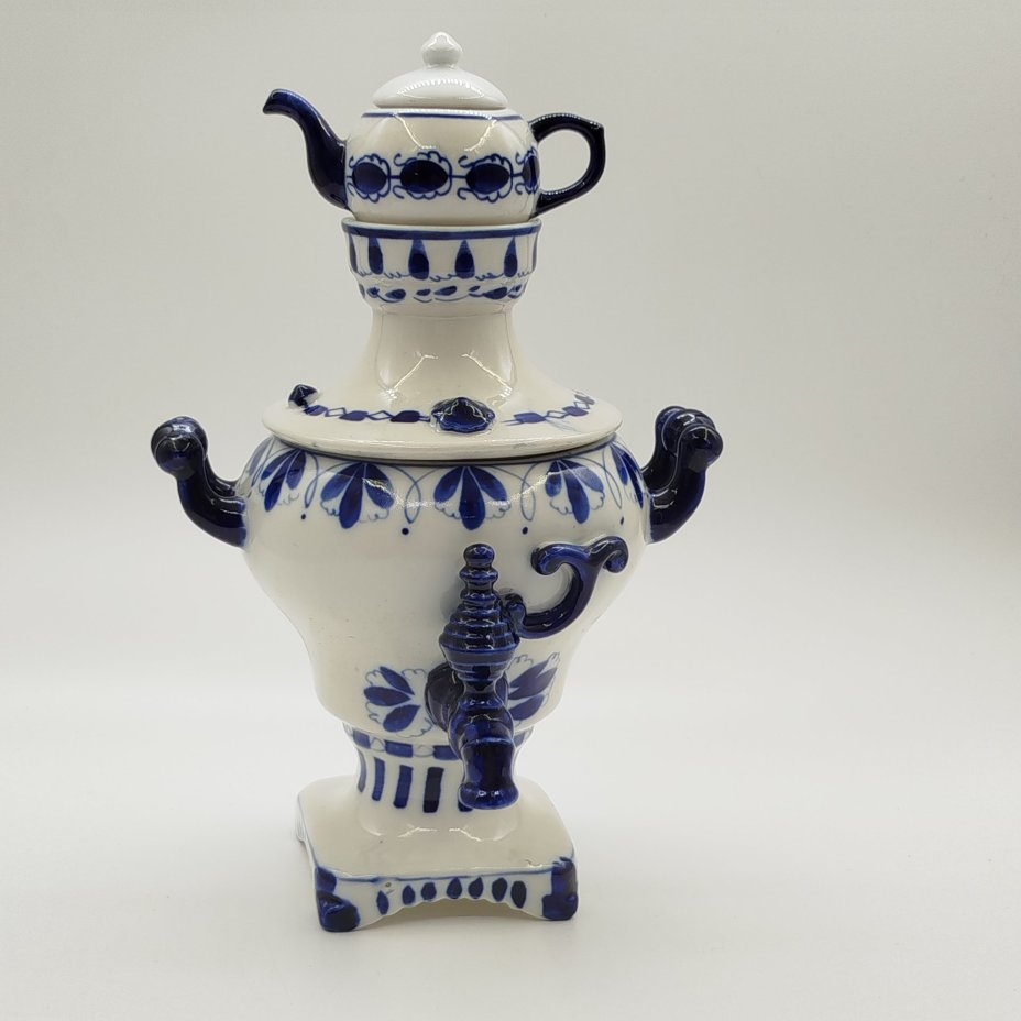 Самовар декоративный с миниатюрным чайником, фарфор, роспись, Объединение «Гжель», СССР, 1972-1985 гг.