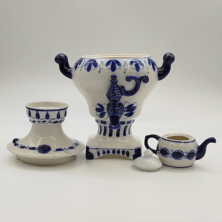 Самовар декоративный с миниатюрным чайником, фарфор, роспись, Объединение «Гжель», СССР, 1972-1985 гг.