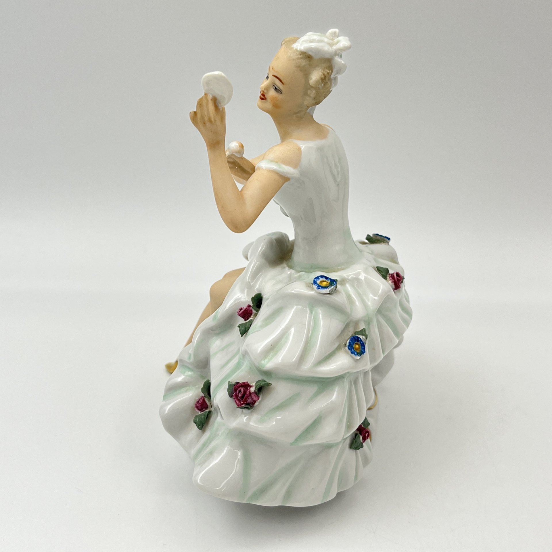 Статуэтка "Танцовщица с зеркалом", фарфор, роспись, Wallendorf, Германия, 1963-1990 гг., Wallendorf
