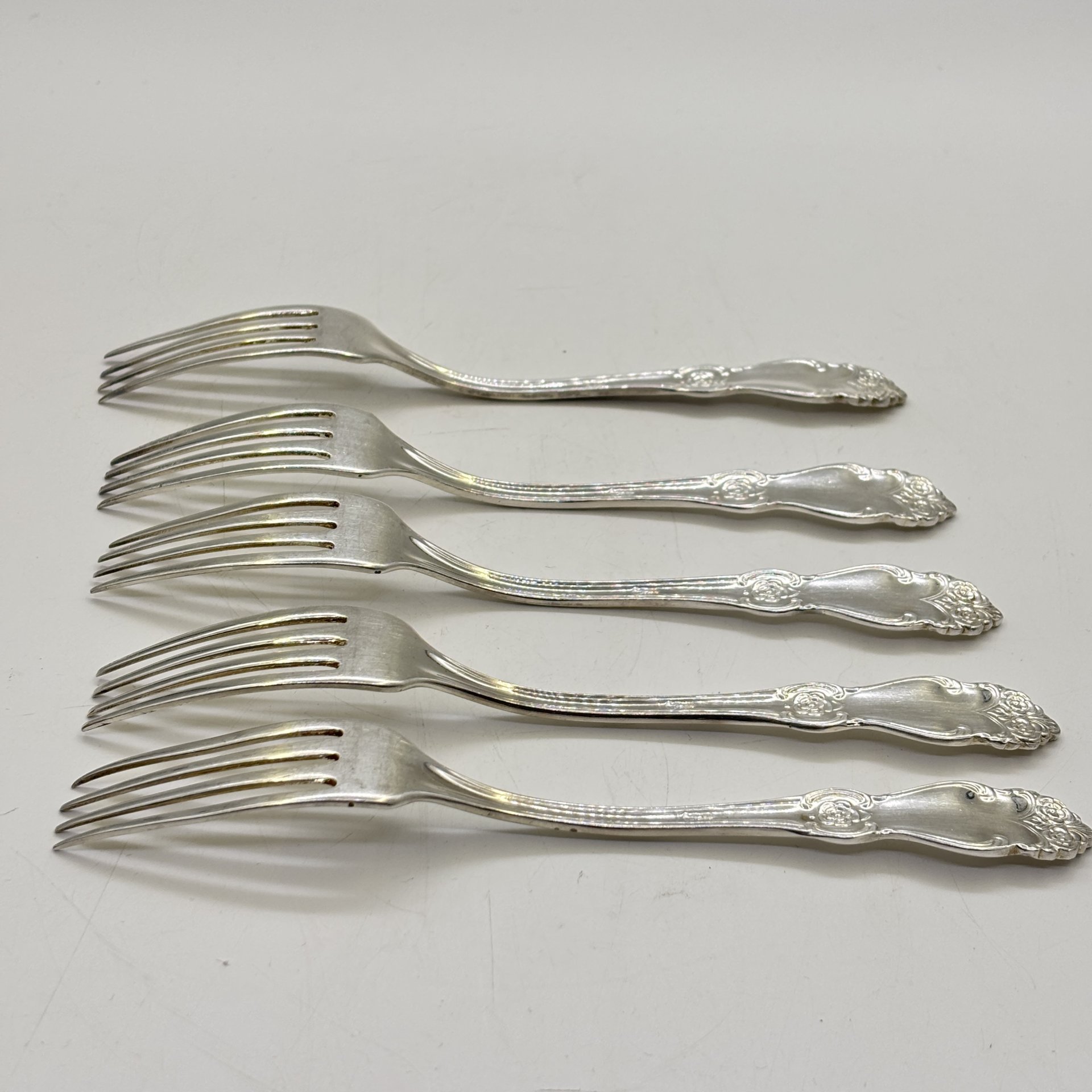 Набор вилок "Серебряная роза" на 5 персон, мНЦ (медь-никель-цинк), Кольчугинский завод цветных металлов, СССР, 1970-1990 гг.