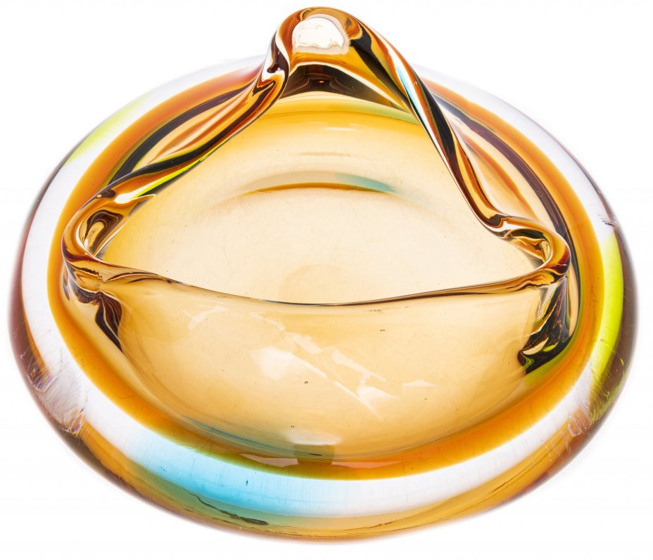 Пепельница изящной обтекаемой формы, стекло, Чехия, 1970-1990 гг.