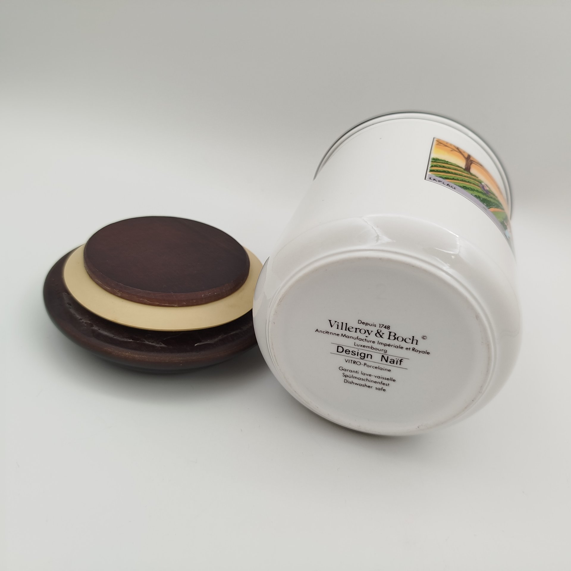 Банка для сыпучих продуктов (для чая, специй), серия "Design Naif", автор Жерар Лаплау (Gérard Laplau), фарфор, деколь, дерево (крышка), Villeroy & Boch, Villeroy & Boch