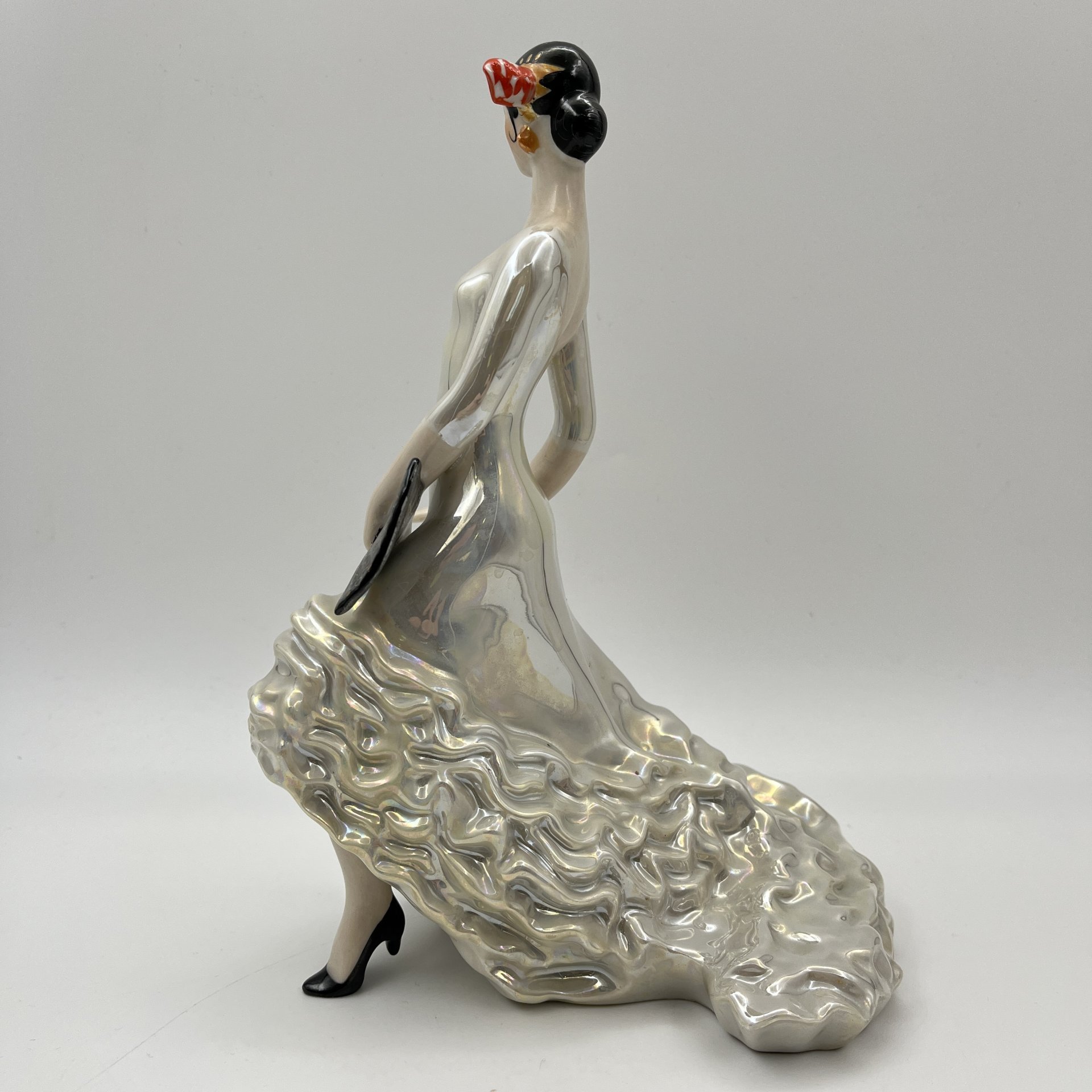 Статуэтка "Кармен" ("Испанский танец"), автор О. Л. Жникруп