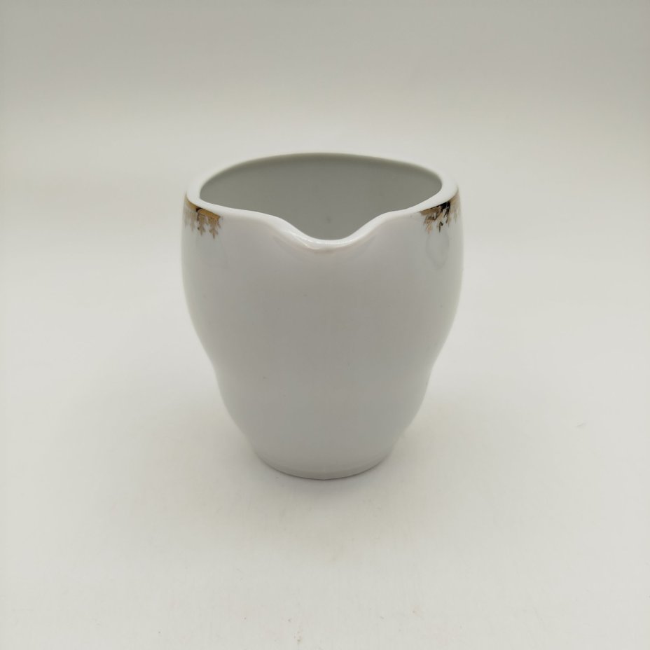 Молочник с растительным декором, фарфор, деколь, золочение, Wloclawek (Влоцлавская фаянсовая фабрика), Польша, 1956-1990 гг.