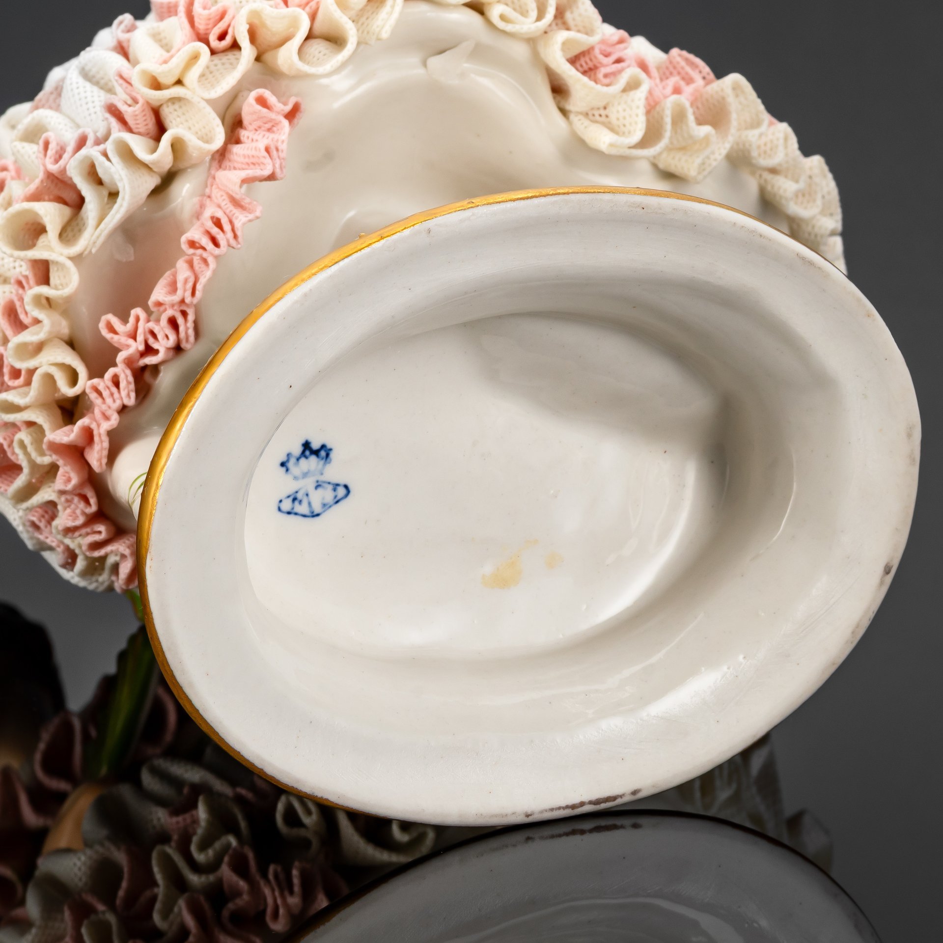 Статуэтка "Танцовщица с веером", Irish Dresden